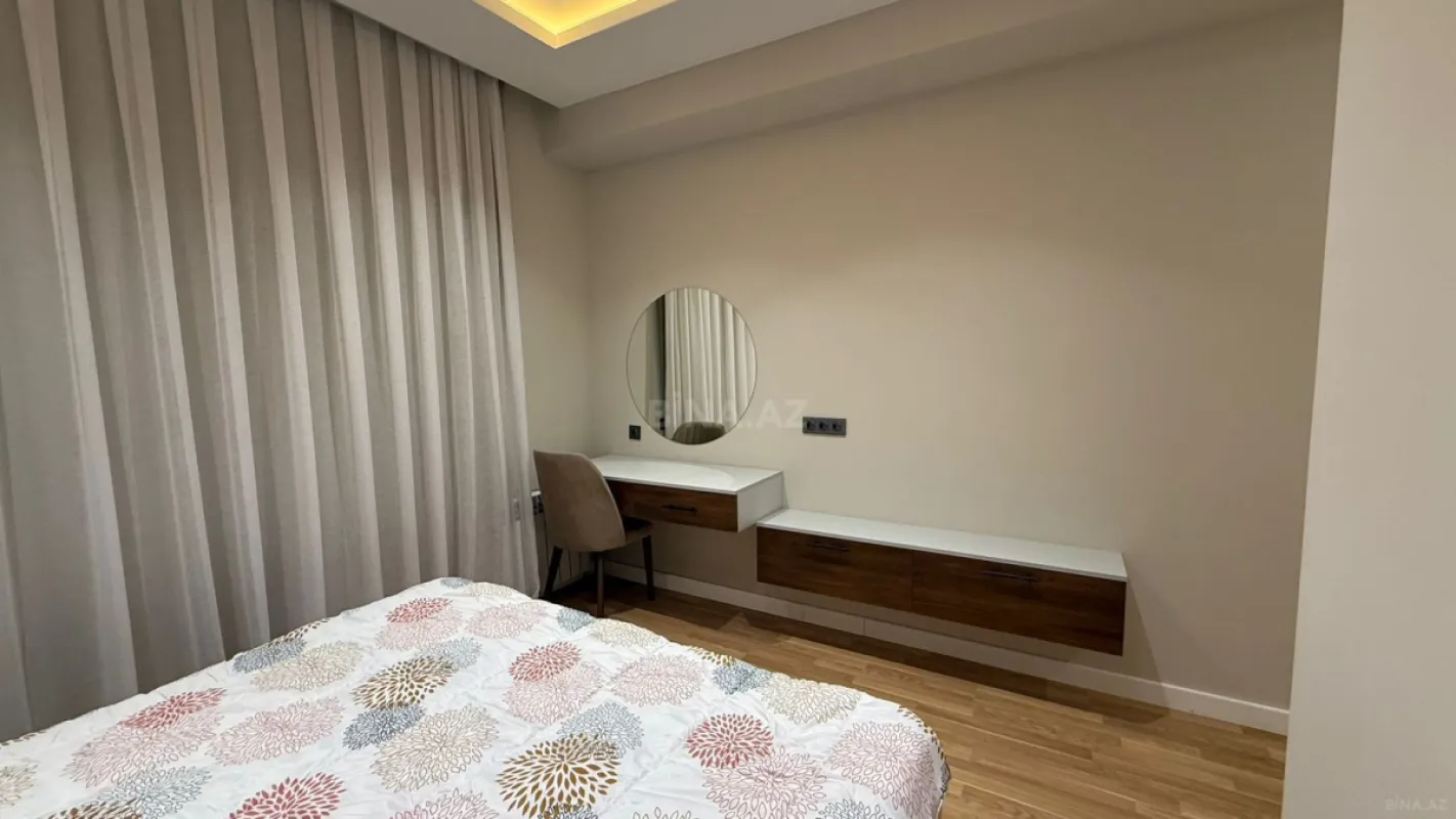 Kirayə verilir 3 otaqlı mənzil 150 m²