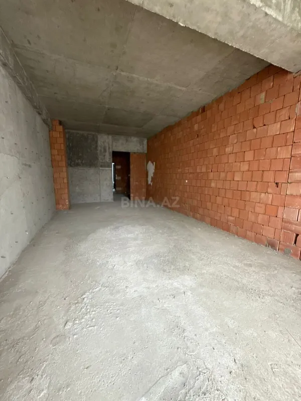 Satılır 2 otaqlı mənzil 92 m²
