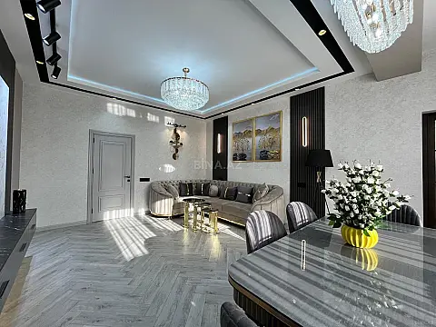Satılır 3 otaqlı mənzil 130 m²
