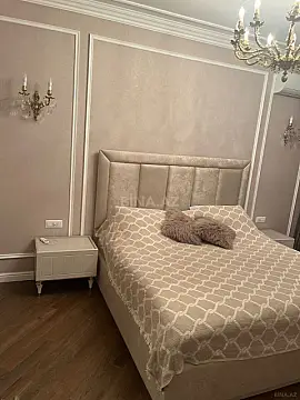 Kirayə verilir 4 otaqlı mənzil 160 m²