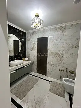 Kirayə verilir 4 otaqlı mənzil 160 m²