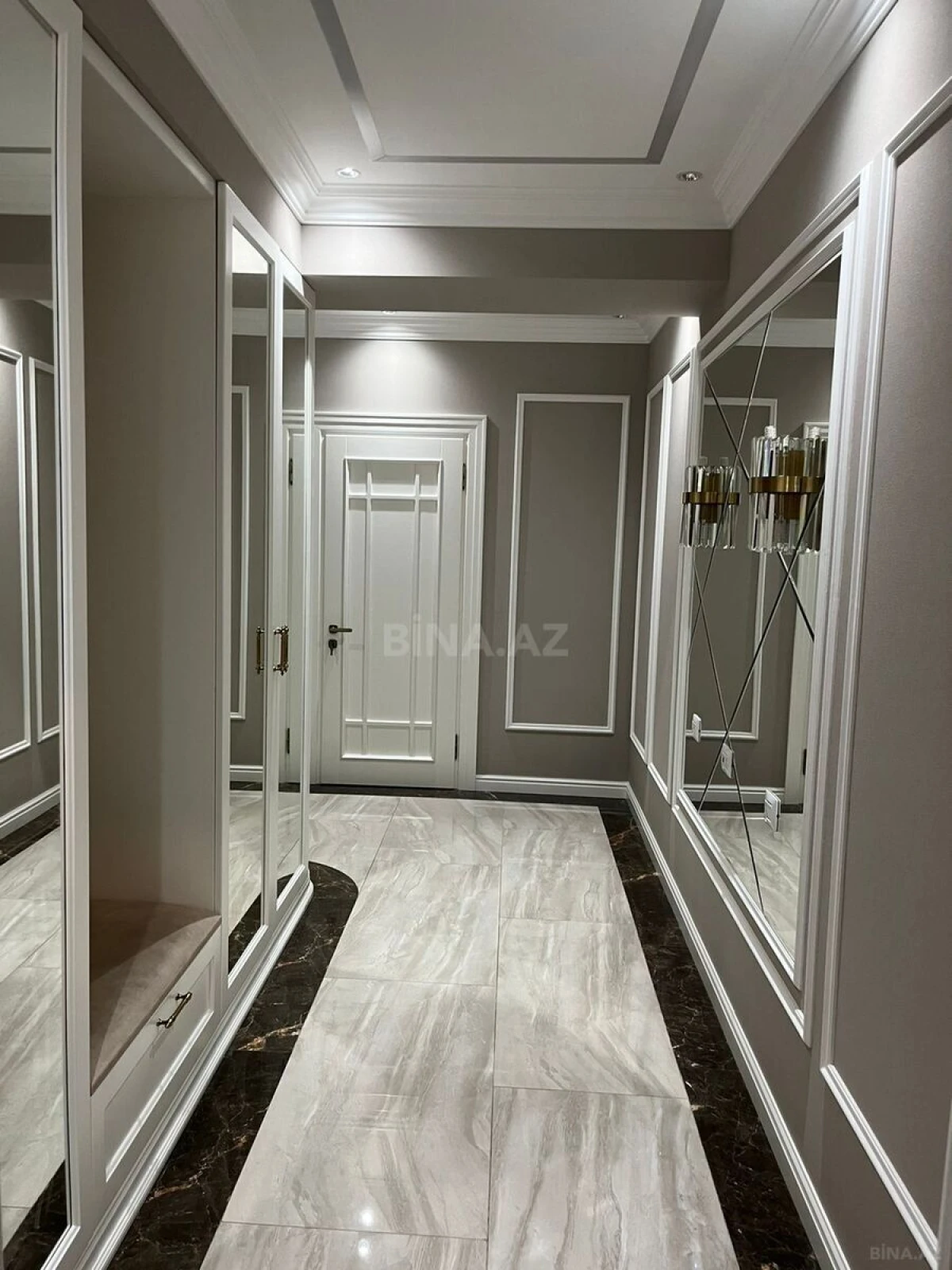 Kirayə verilir 4 otaqlı mənzil 160 m²