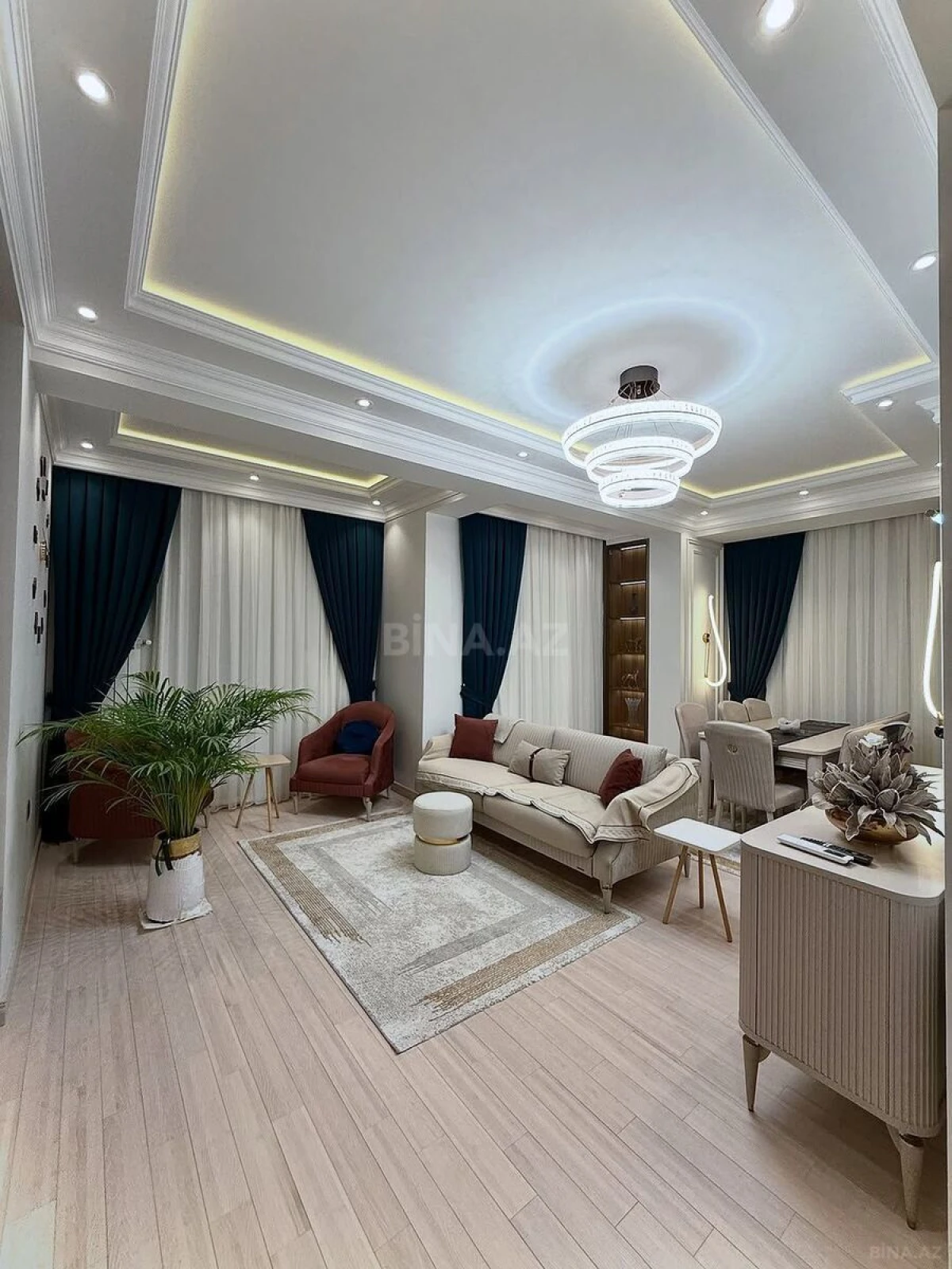 Satılır 3 otaqlı mənzil 124 m²