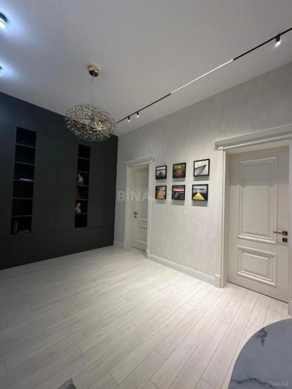 Satılır 3 otaqlı mənzil 110 m²