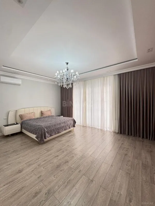 Satılır 6 otaqlı həyət evi 400 m²