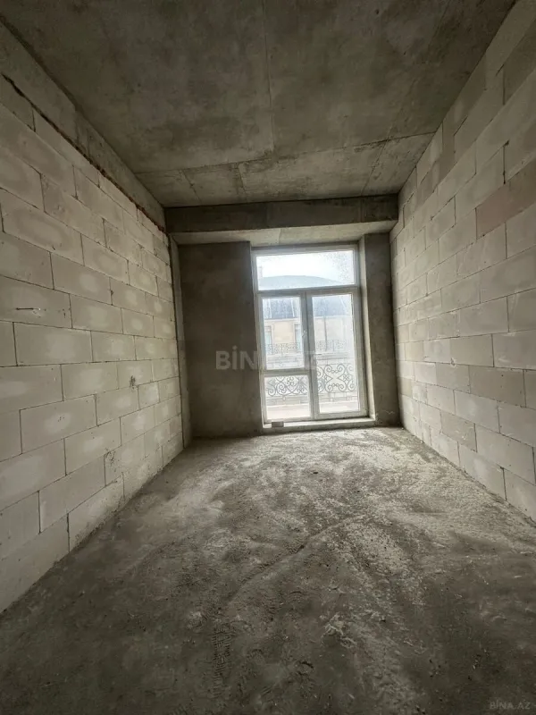 Satılır 3 otaqlı mənzil 123 m²