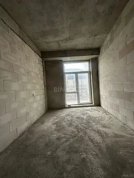 Satılır 3 otaqlı mənzil 123 m²