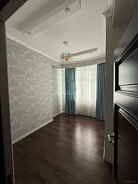 Satılır 3 otaqlı mənzil 117 m²