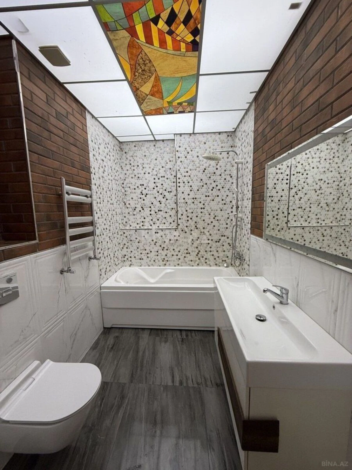 Satılır 3 otaqlı mənzil 117 m²