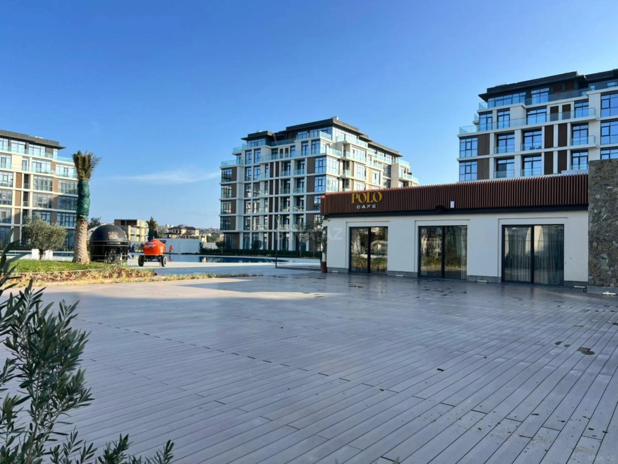 Satılır 1 otaqlı mənzil 72 m²