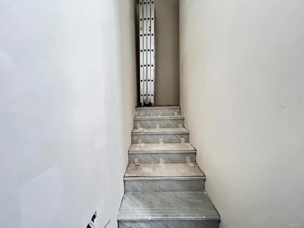 Satılır 1 otaqlı mənzil 72 m²