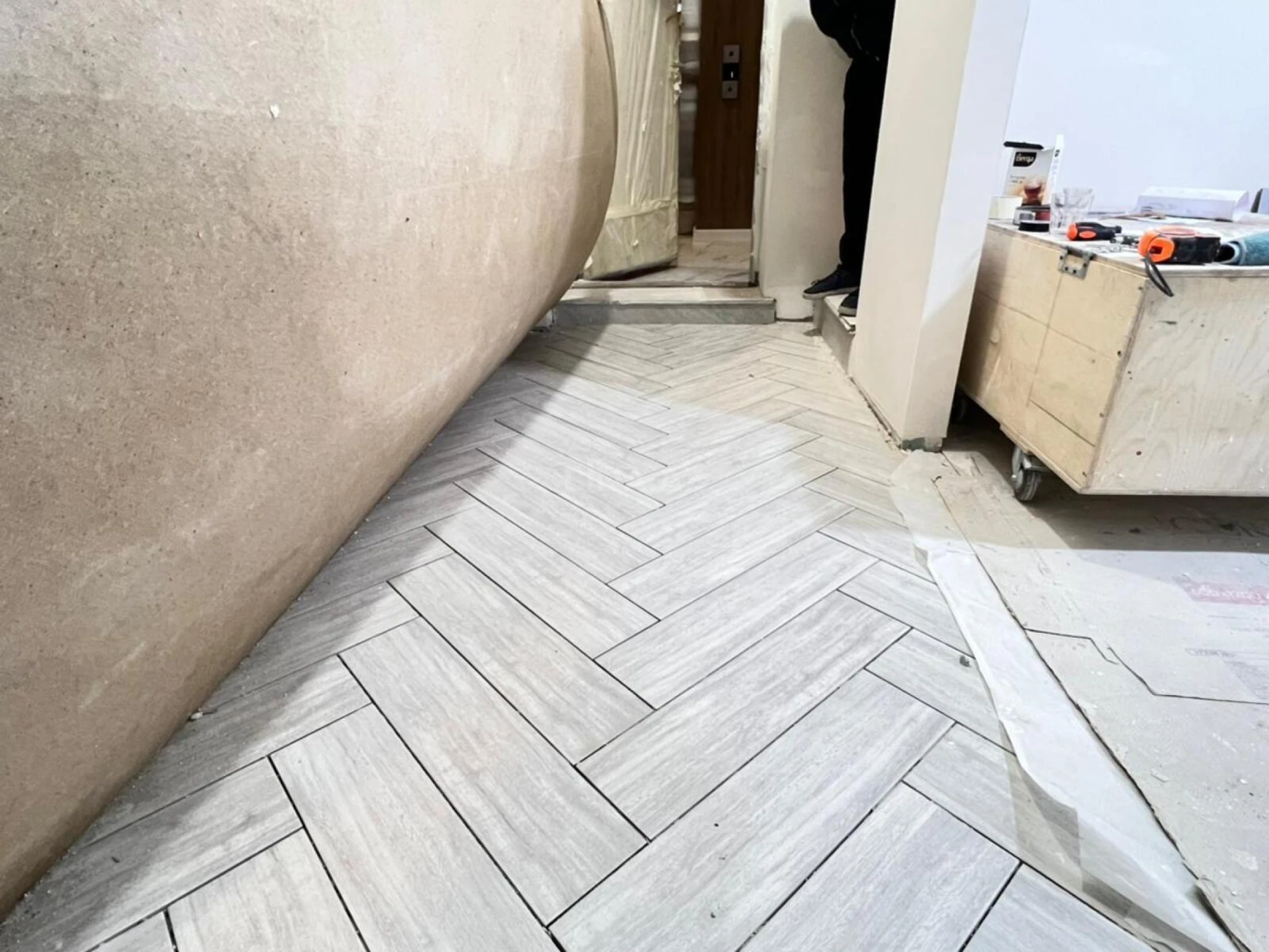 Satılır 1 otaqlı mənzil 72 m²