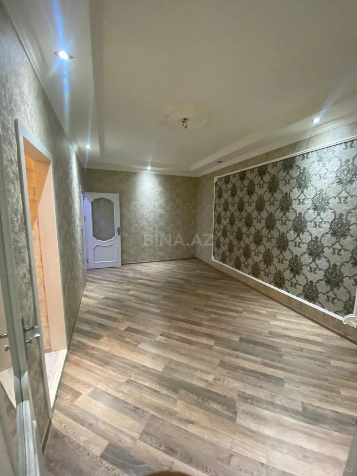 Satılır 2 otaqlı mənzil 51 m²