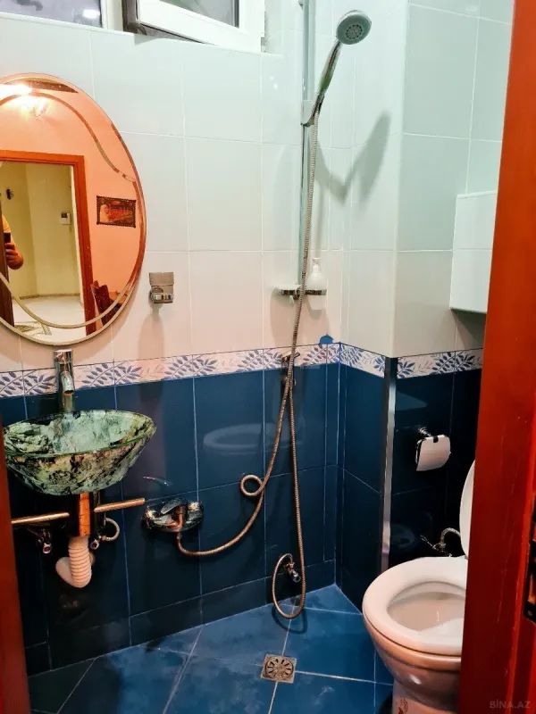 Satılır 4 otaqlı mənzil 147 m²