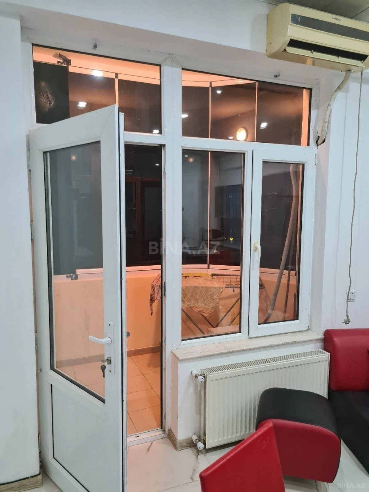Satılır 4 otaqlı mənzil 147 m²