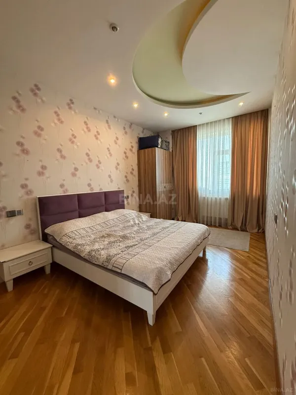 Satılır 3 otaqlı mənzil 94 m²