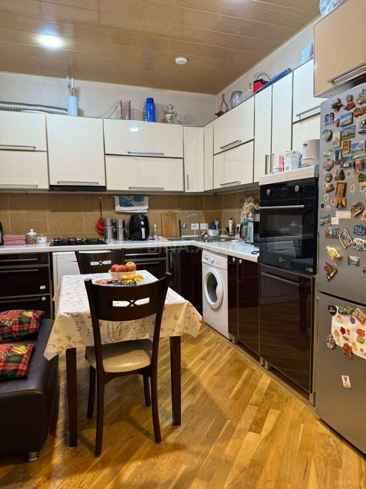 Satılır 3 otaqlı mənzil 94 m²