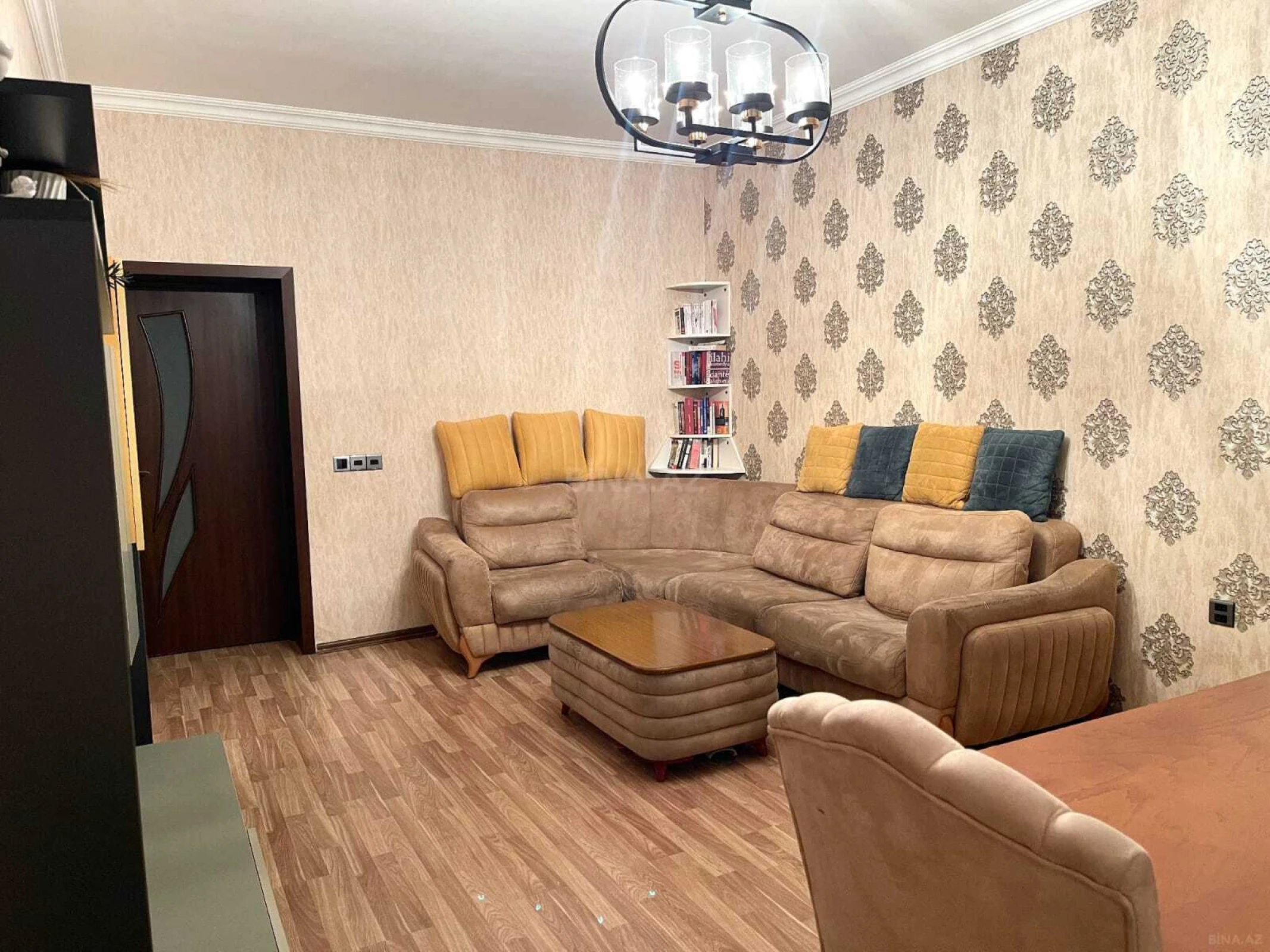 Satılır 2 otaqlı mənzil 55 m²