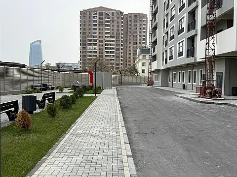 Satılır 3 otaqlı mənzil 117 m²