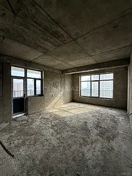 Satılır 3 otaqlı mənzil 117 m²