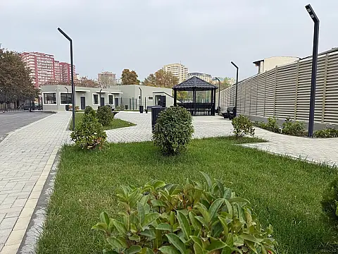 Satılır 3 otaqlı mənzil 117 m²