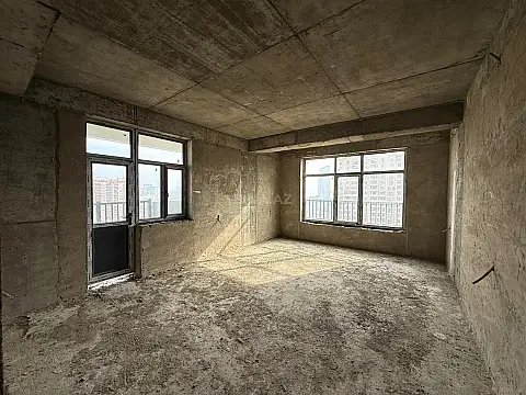 Satılır 3 otaqlı mənzil 117 m²