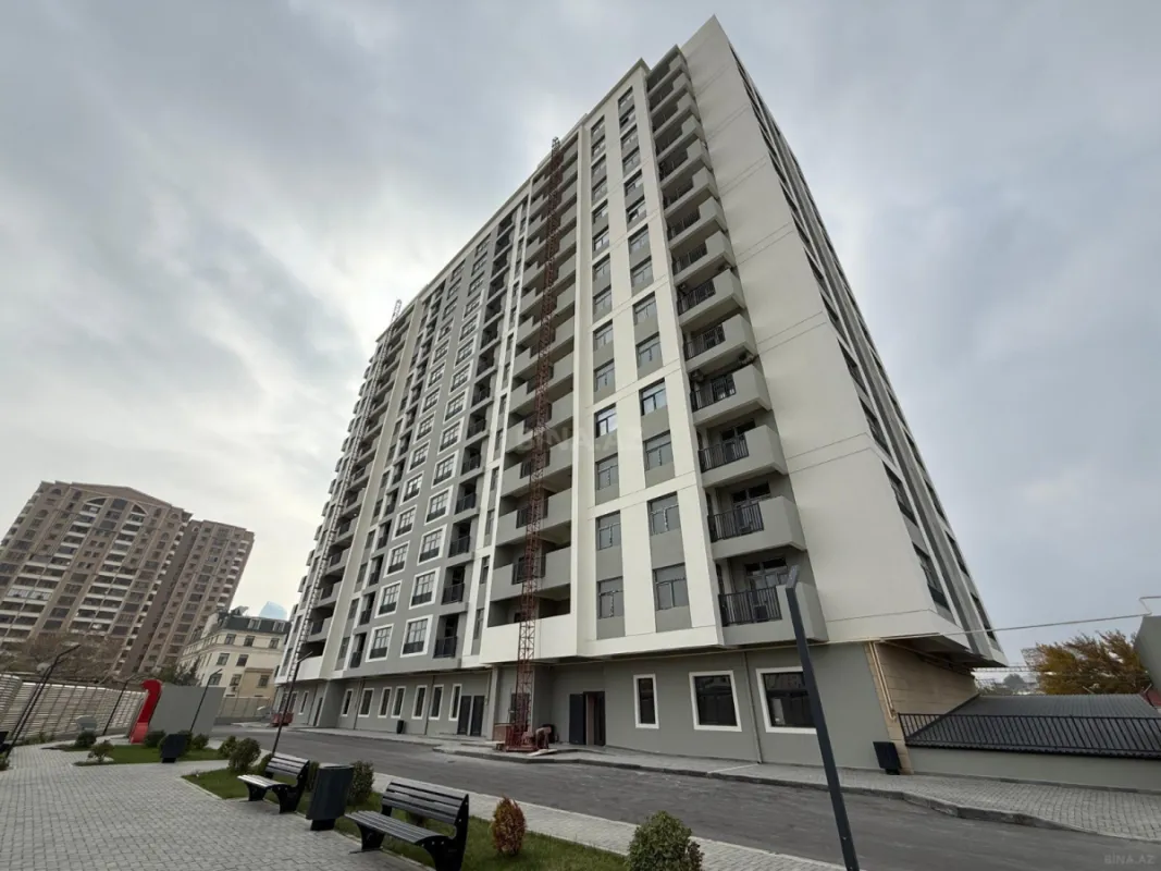 Satılır 3 otaqlı mənzil 117 m²