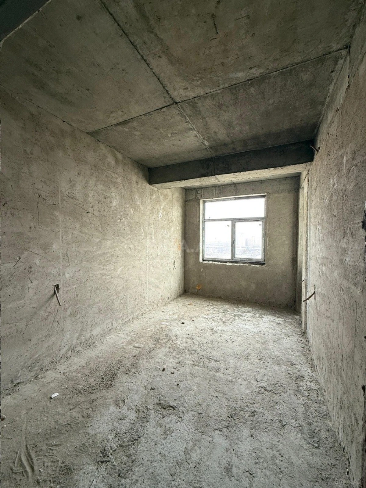 Satılır 3 otaqlı mənzil 117 m²