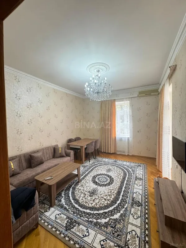 Satılır 2 otaqlı mənzil 65 m²