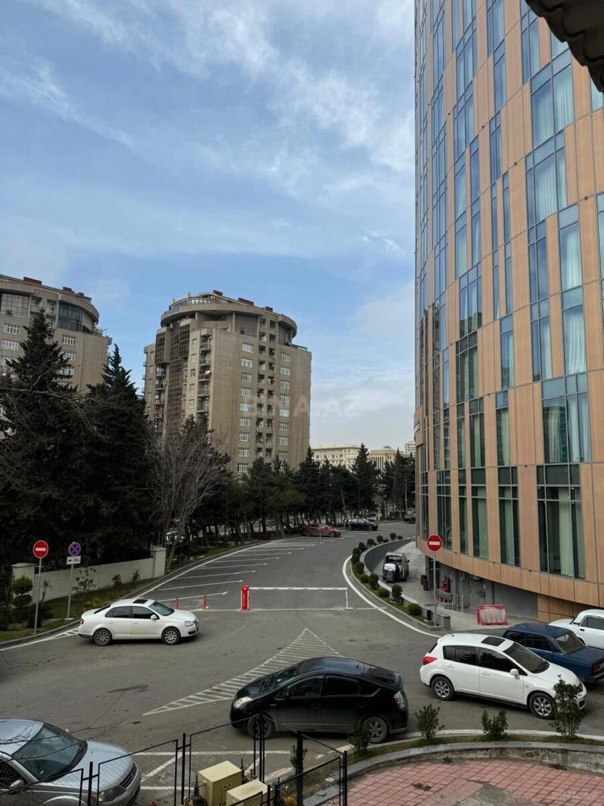 Satılır 2 otaqlı mənzil 65 m²