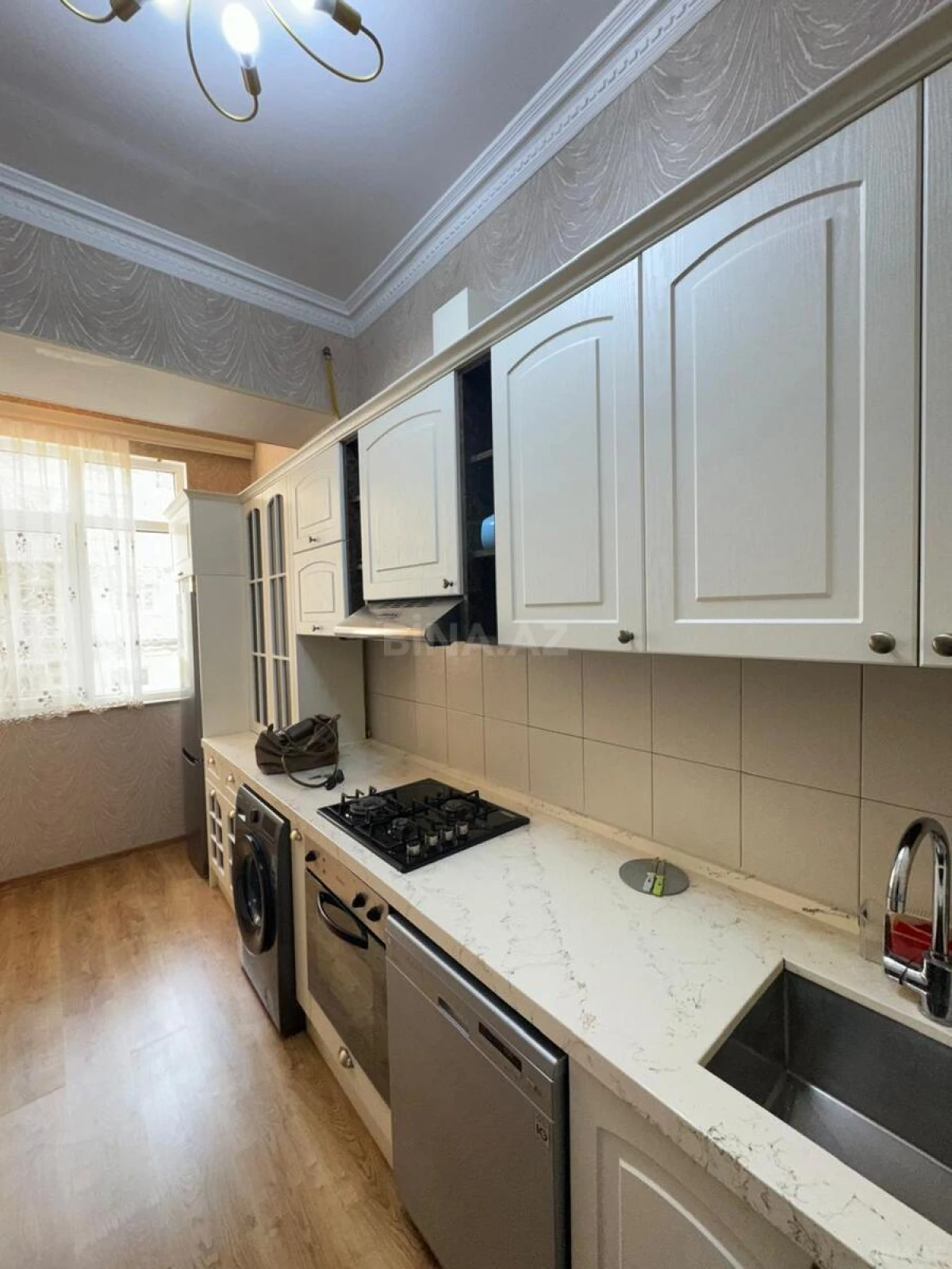 Satılır 2 otaqlı mənzil 65 m²