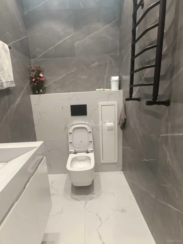Satılır 3 otaqlı mənzil 112 m²