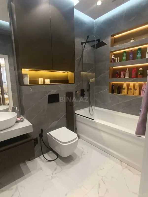 Satılır 3 otaqlı mənzil 112 m²