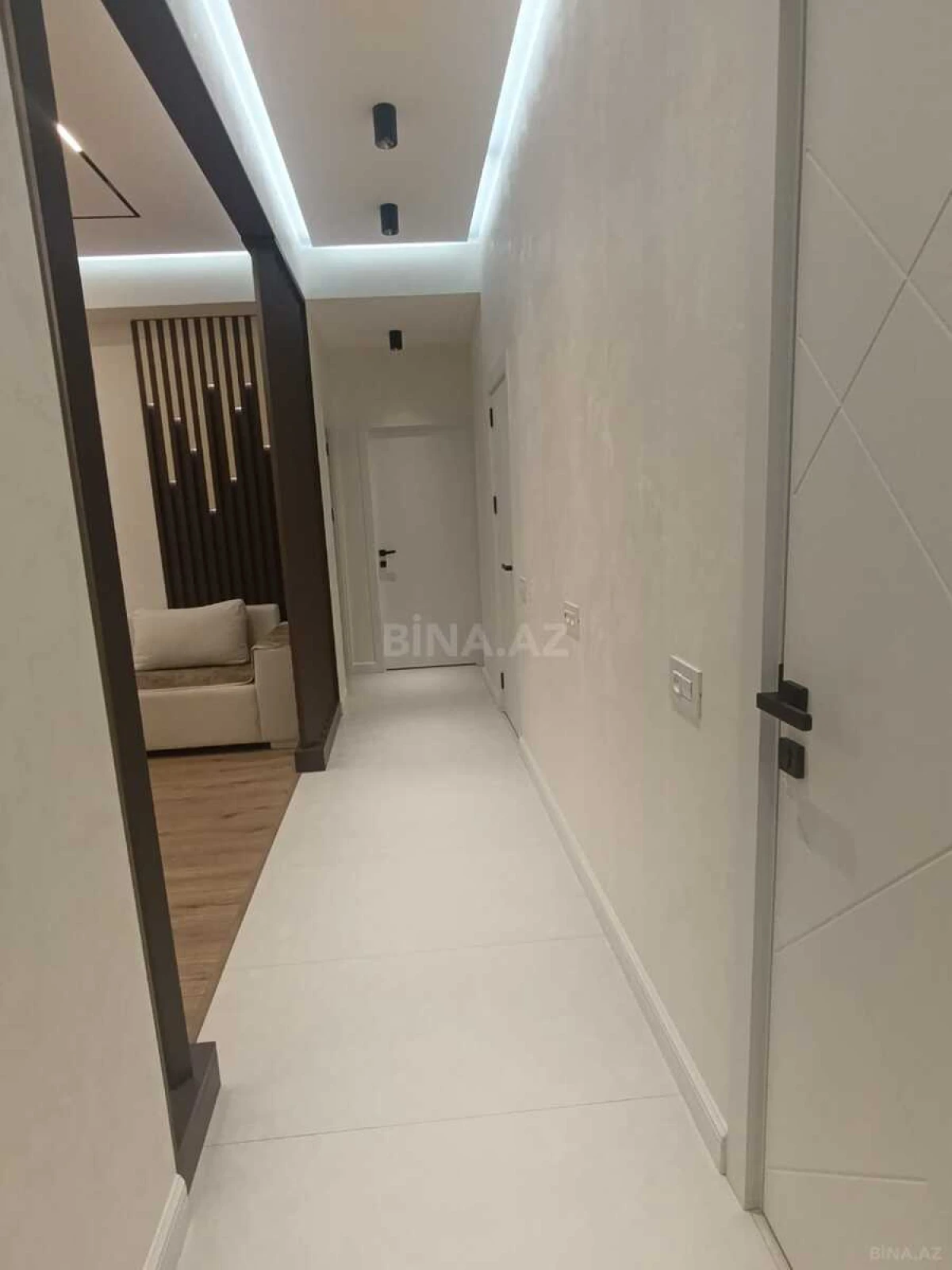 Satılır 3 otaqlı mənzil 112 m²