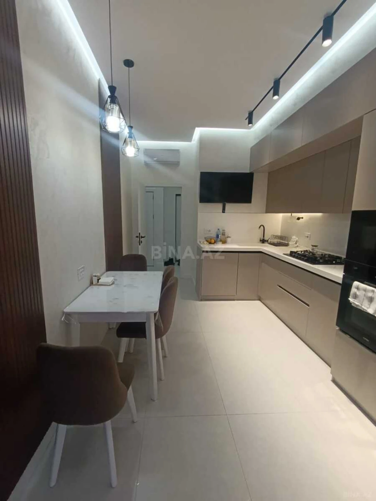 Satılır 3 otaqlı mənzil 112 m²