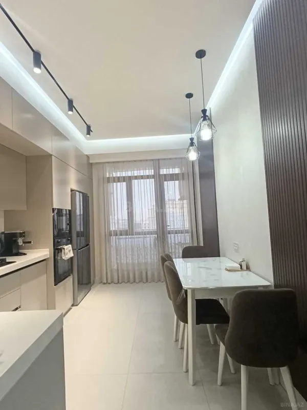 Satılır 3 otaqlı mənzil 112 m²