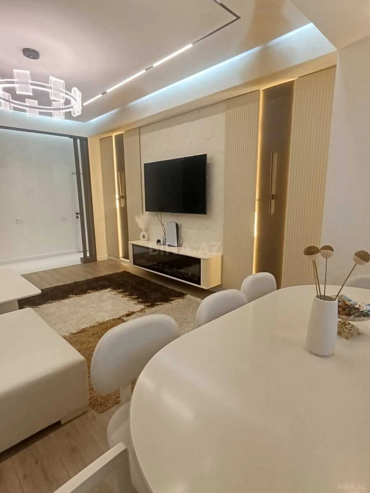 Satılır 3 otaqlı mənzil 112 m²