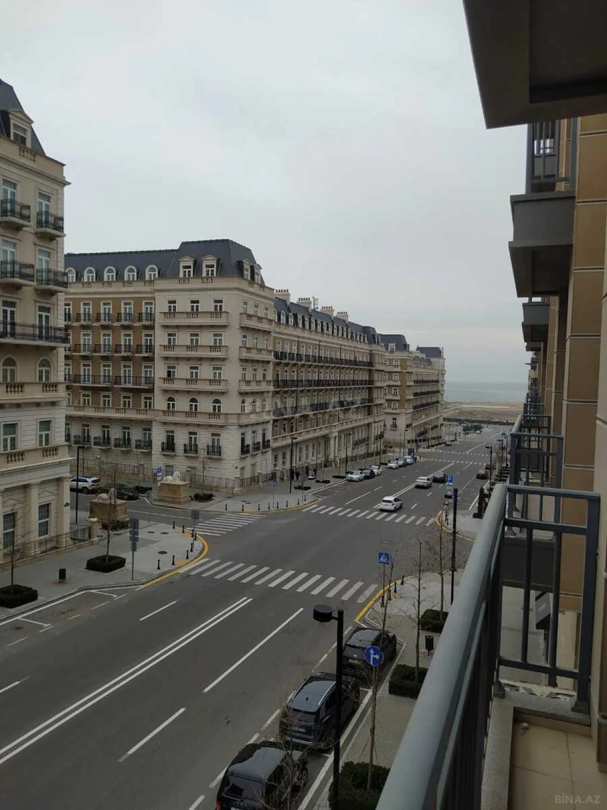 Kirayə verilir 3 otaqlı mənzil 145 m²