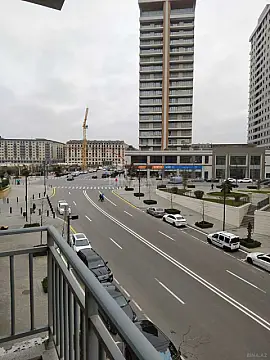 Kirayə verilir 3 otaqlı mənzil 145 m² — Bakı 3 otaq 145.00 m²