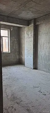 Satılır 2 otaqlı mənzil 83 m²