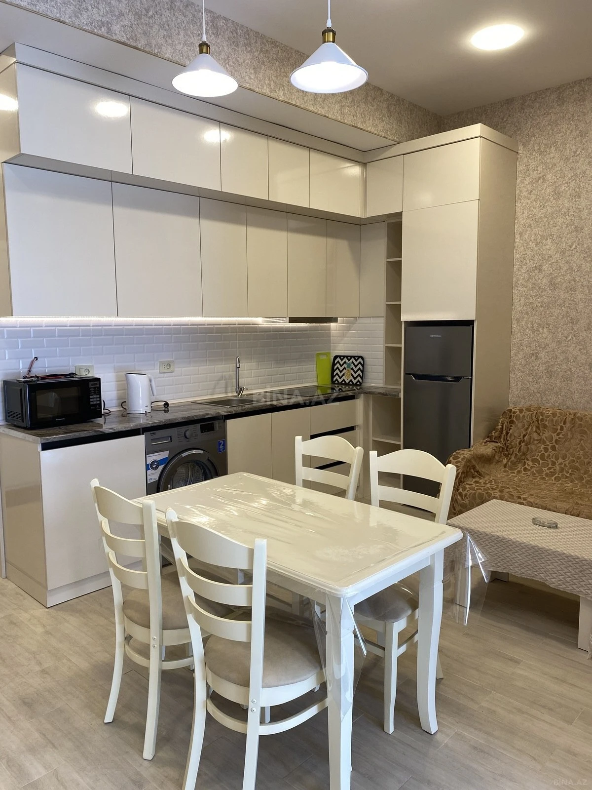 Satılır 1 otaqlı mənzil 58 m²