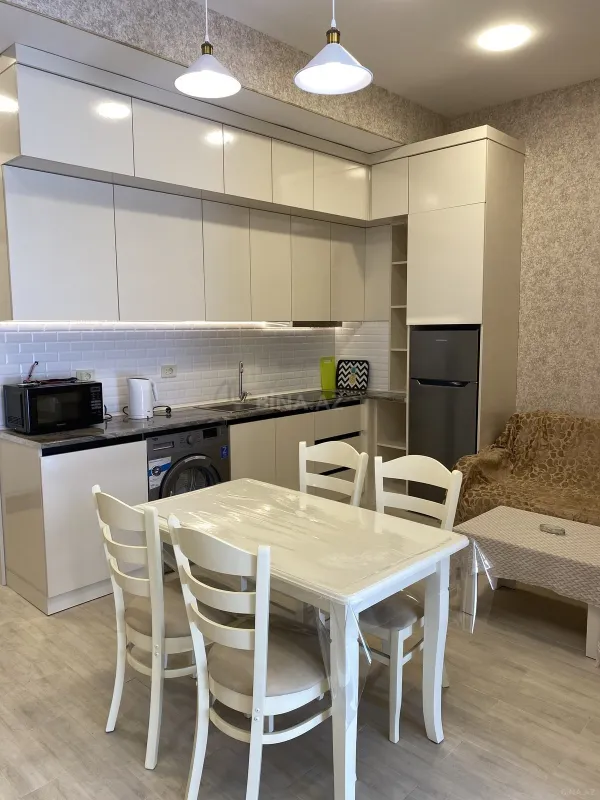 Satılır 1 otaqlı mənzil 58 m²