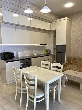 Satılır 1 otaqlı mənzil 58 m²