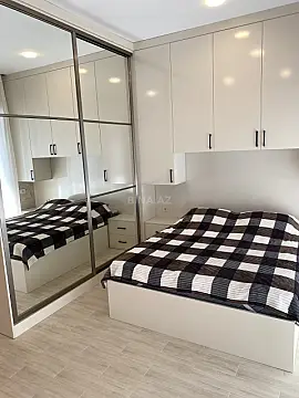 Satılır 1 otaqlı mənzil 58 m²