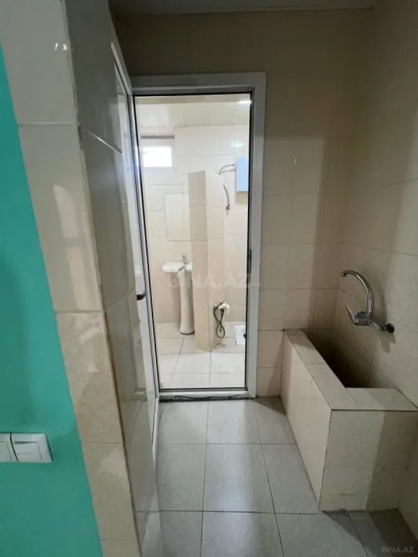 Kirayə verilir 10 otaqlı ofis 380 m²