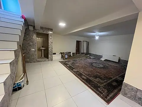 Kirayə verilir 10 otaqlı ofis 380 m²