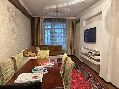 Kirayə verilir 2 otaqlı mənzil 65 m²