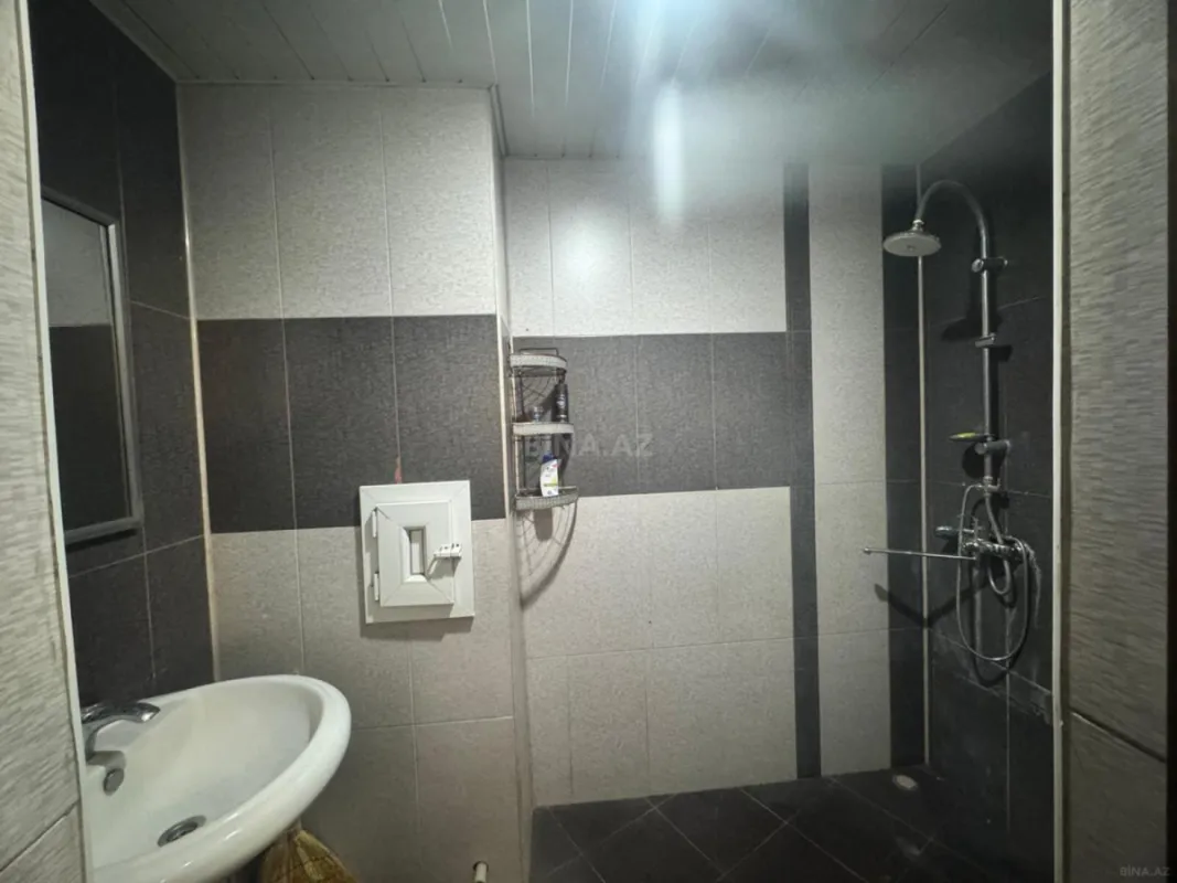 Kirayə verilir 2 otaqlı mənzil 65 m²