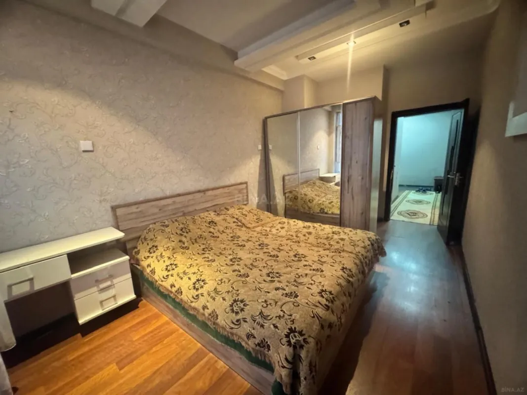 Kirayə verilir 2 otaqlı mənzil 65 m²