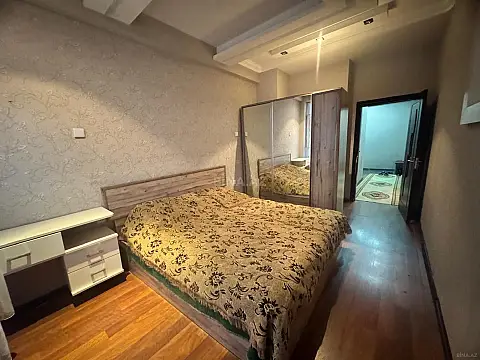Kirayə verilir 2 otaqlı mənzil 65 m²